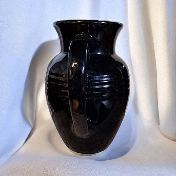 Le Creuset Stoneware Large 2Qt Pitcher Water Jug Black 9" Tall 12-25 - Picture 12 of 16